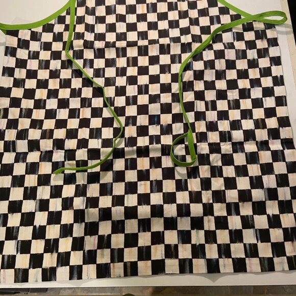 MacKenzie-Childs Courtly Check Apron and Flower to Market to go Tote - Picture 7 of 9